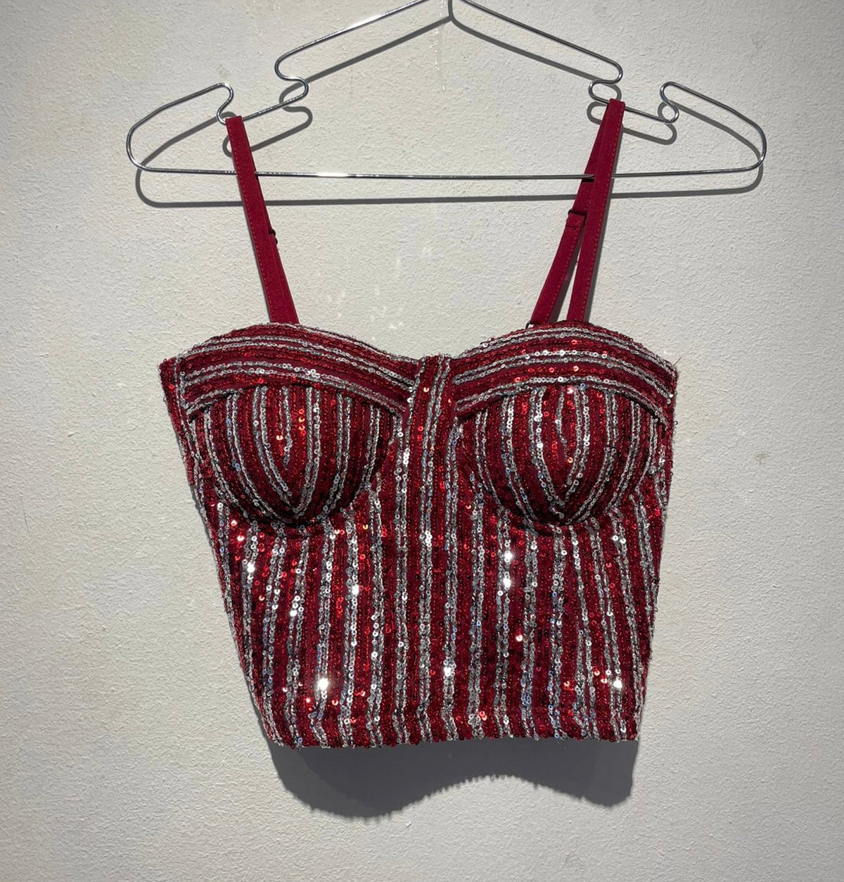 crop top de lentejuelas rojo