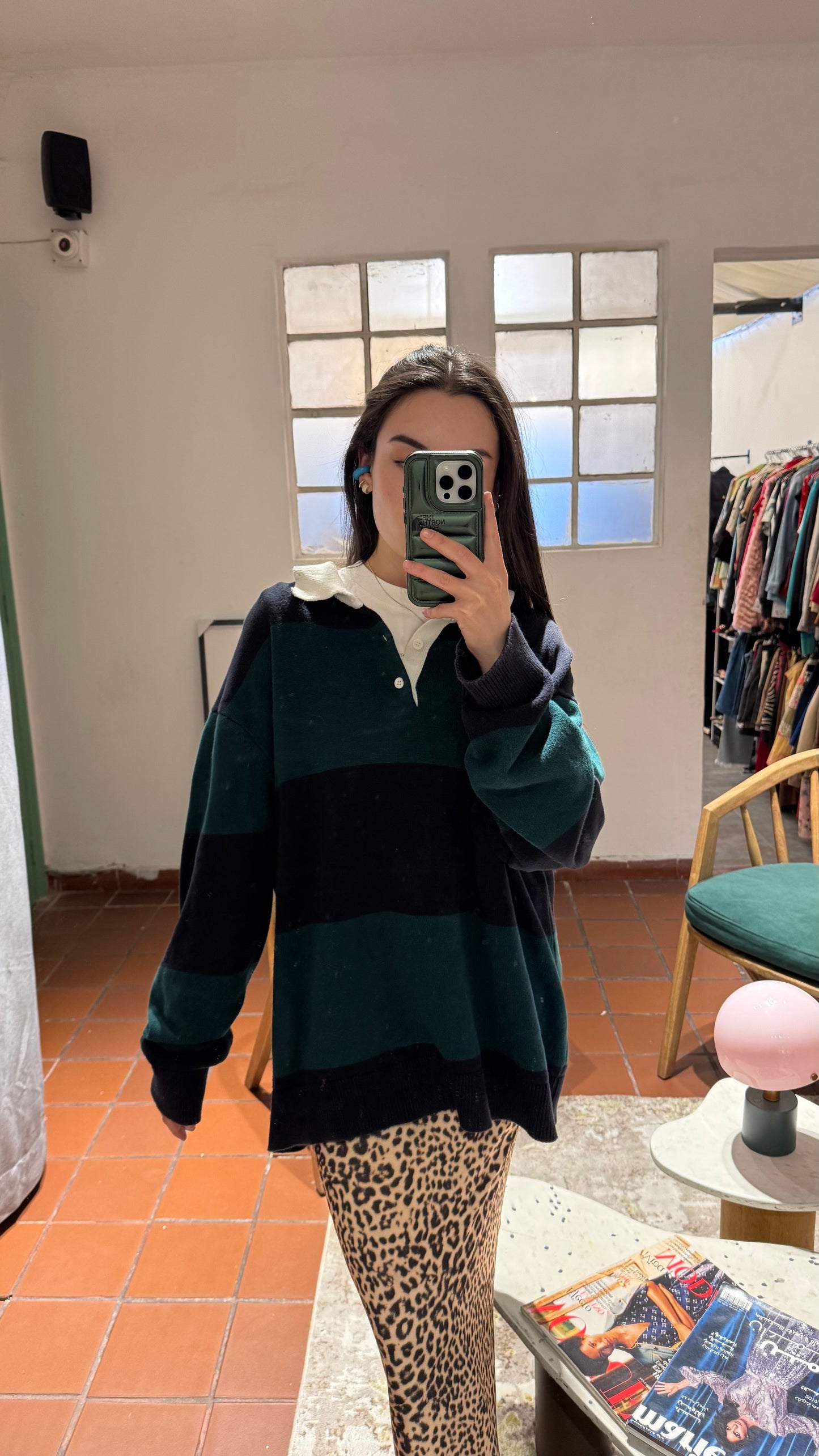 Saco en lana cuello blanco