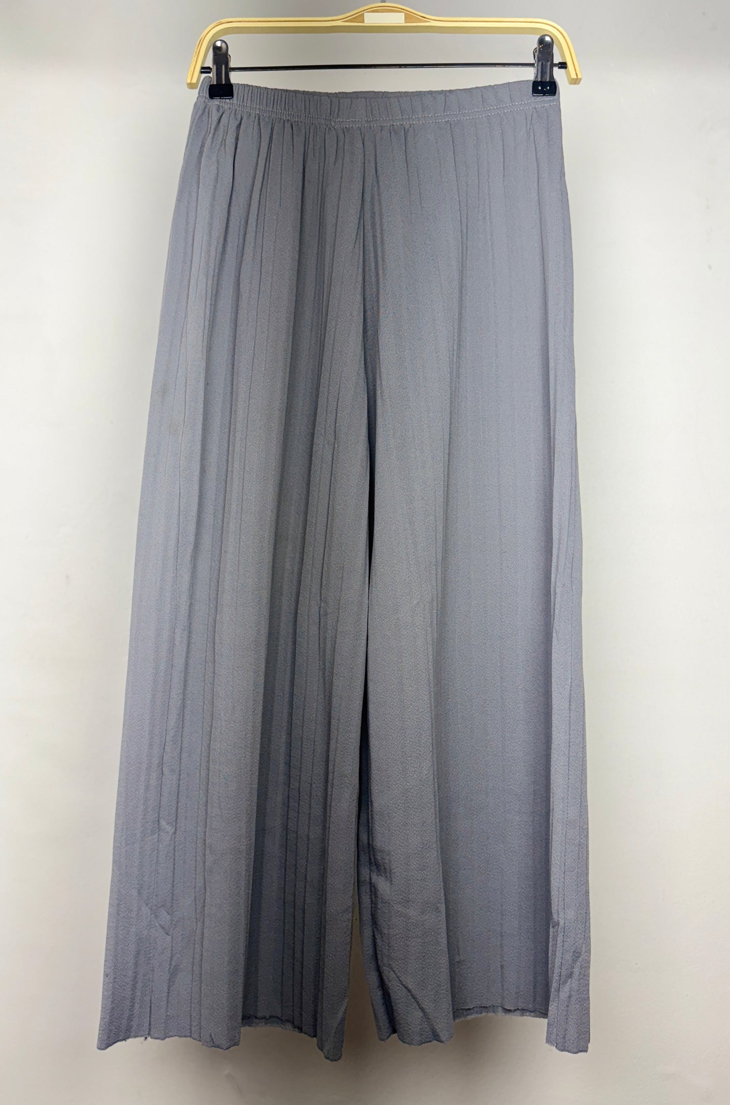 Pantalón gris