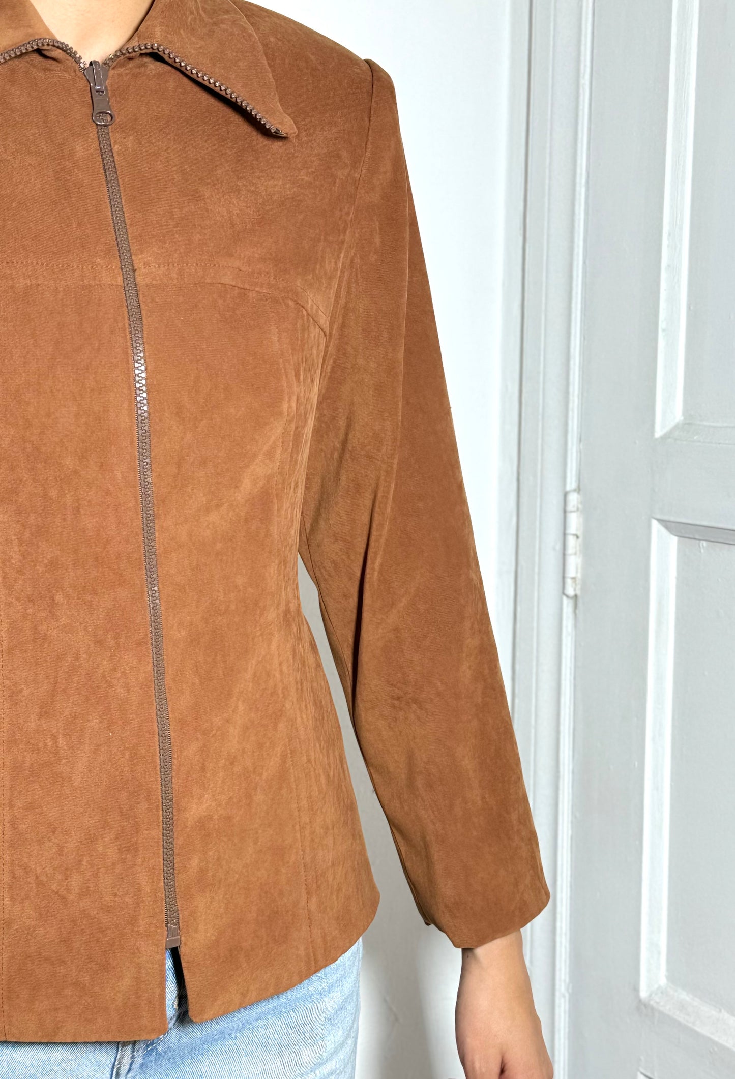 Chaqueta gamuza marrón