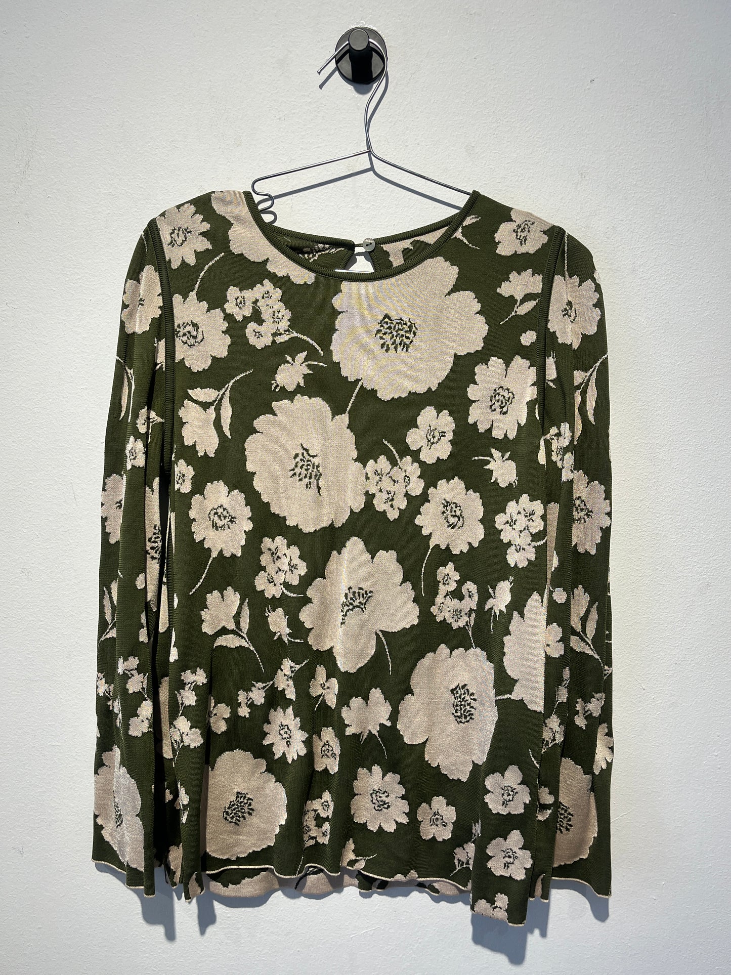 busito verde con flores
