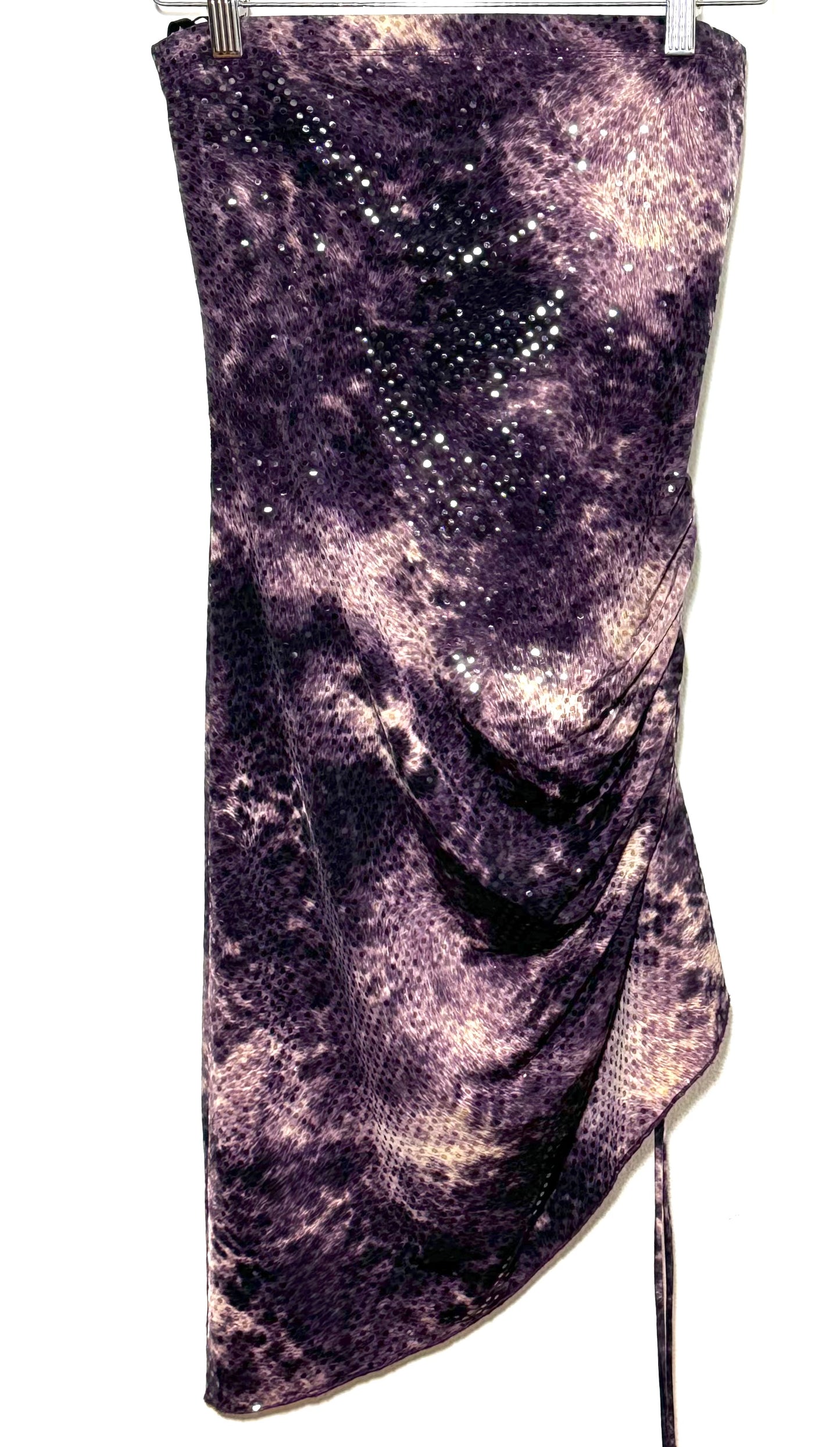 Vestido strapless/ falda midi