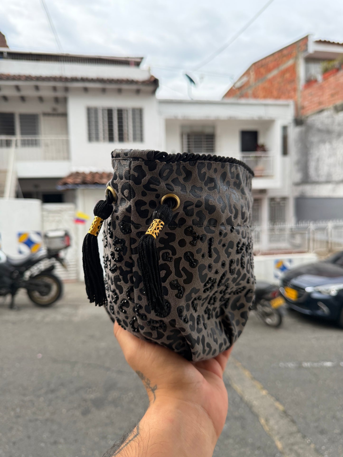 Bucket Bag Black Lepard - NOUR