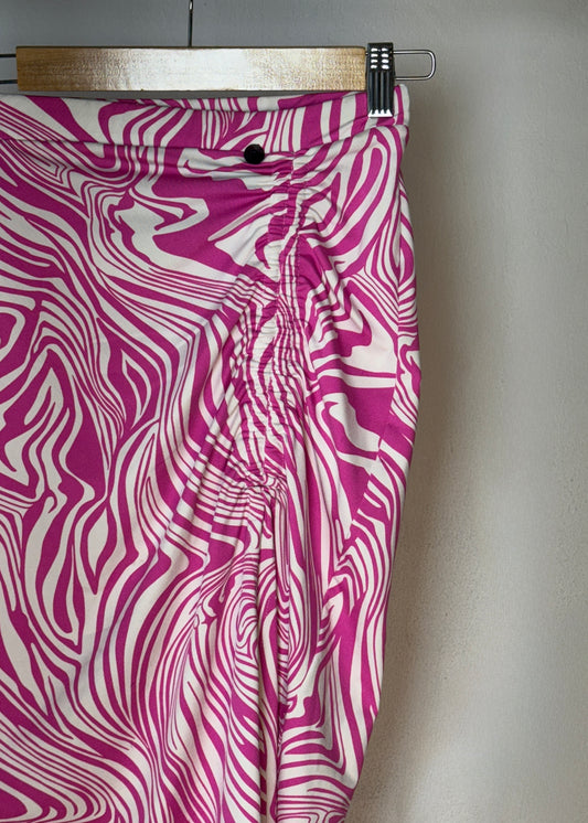 Falda ondas fucsia