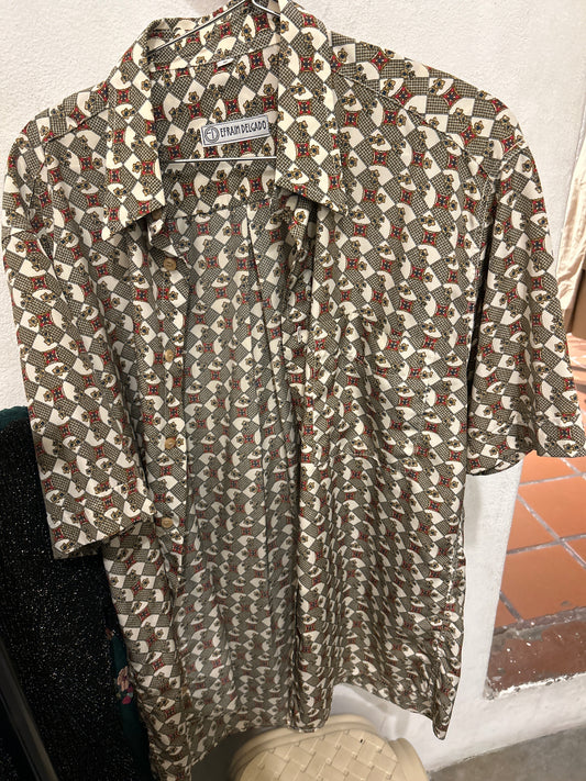 Camisa details
