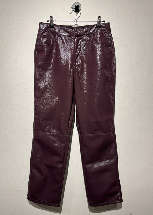 Pantalón en cuerina