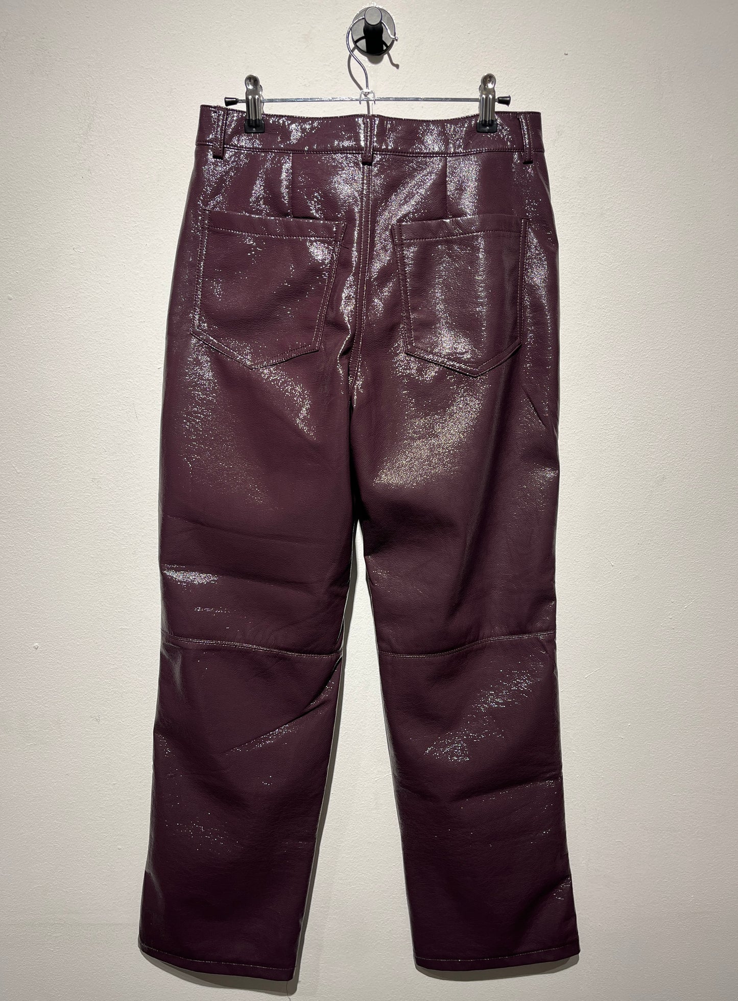 Pantalón en cuerina