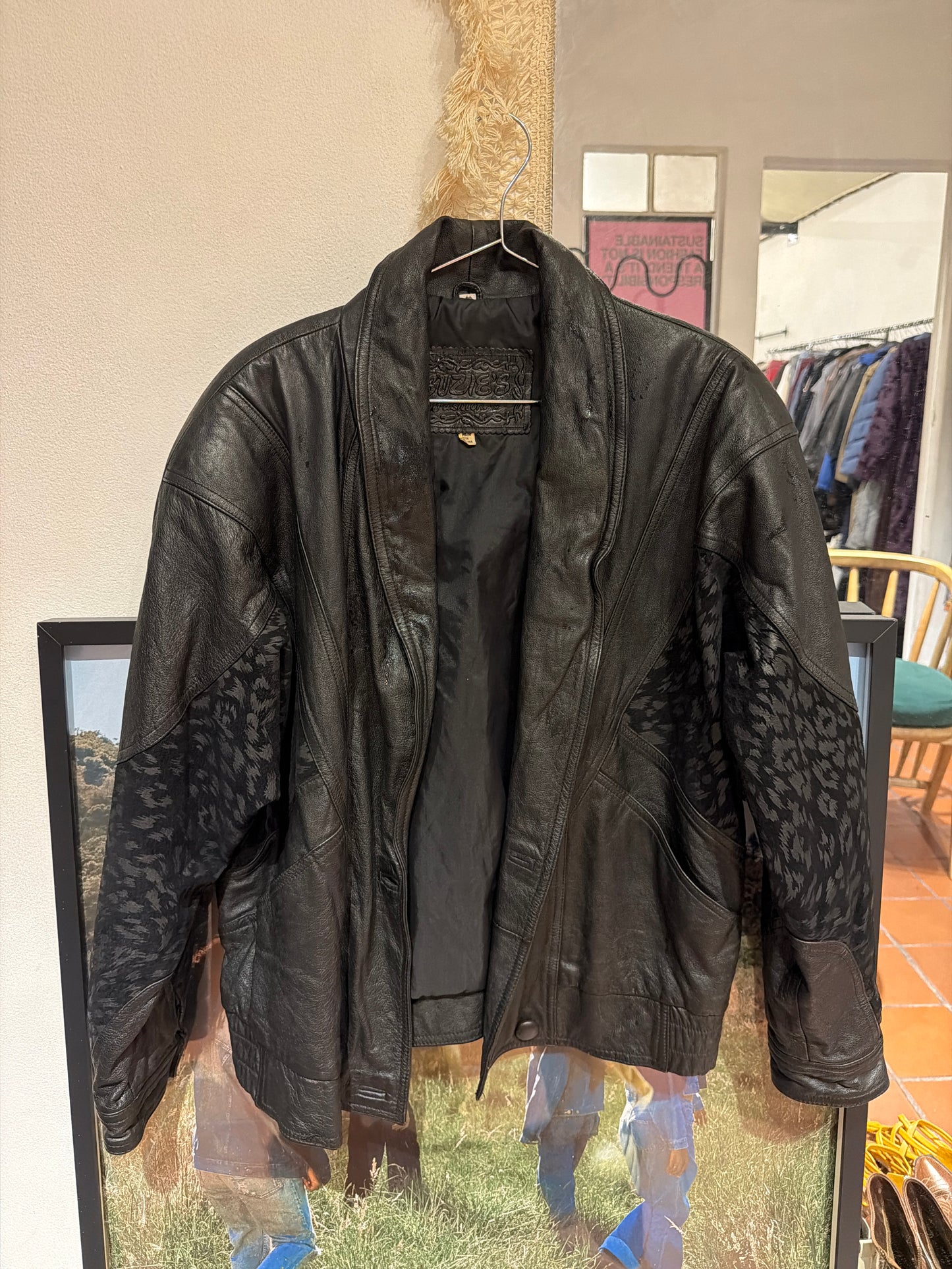 Chaqueta cuero Suzies
