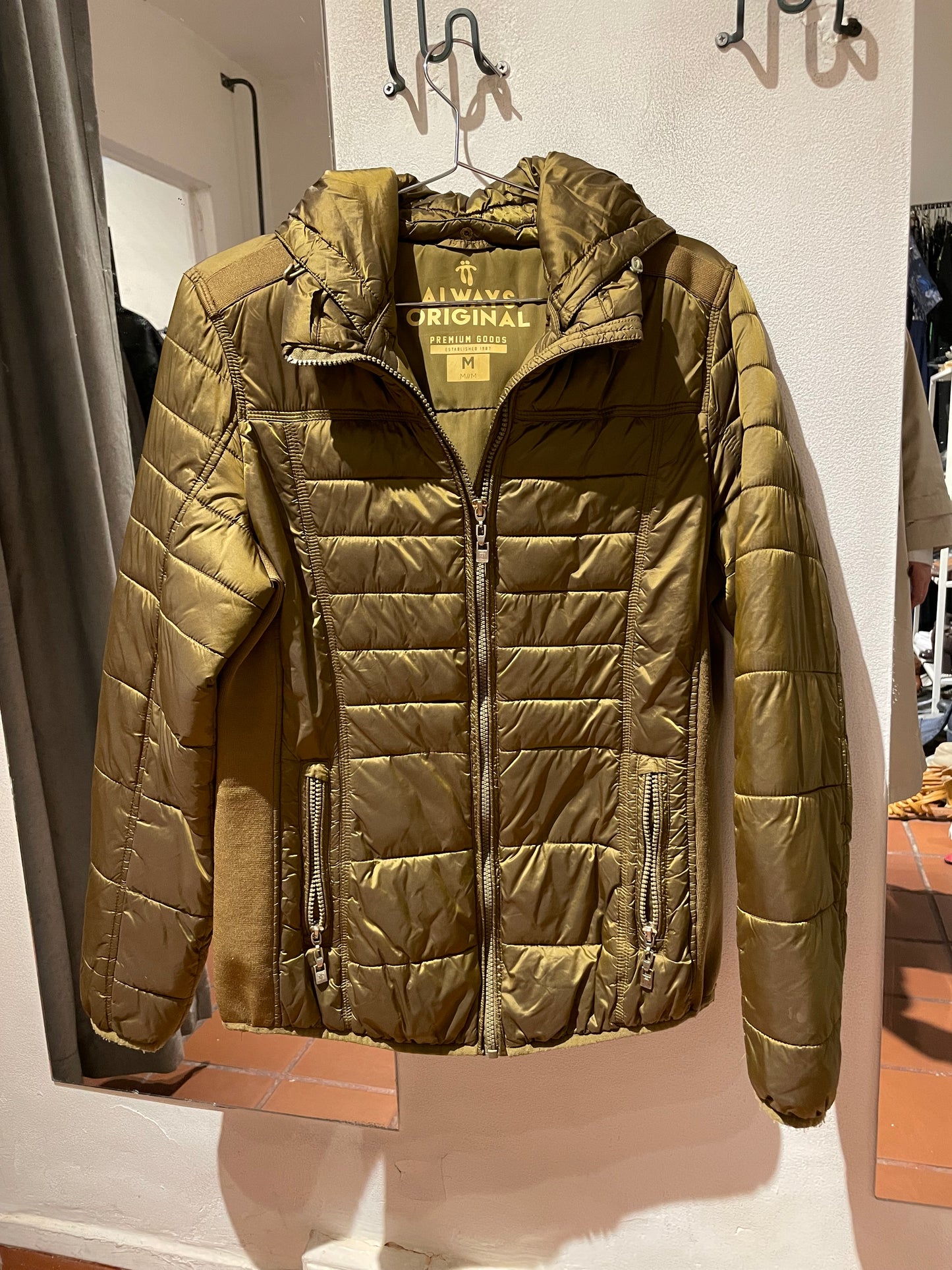 Chaqueta verde metalizada Totto