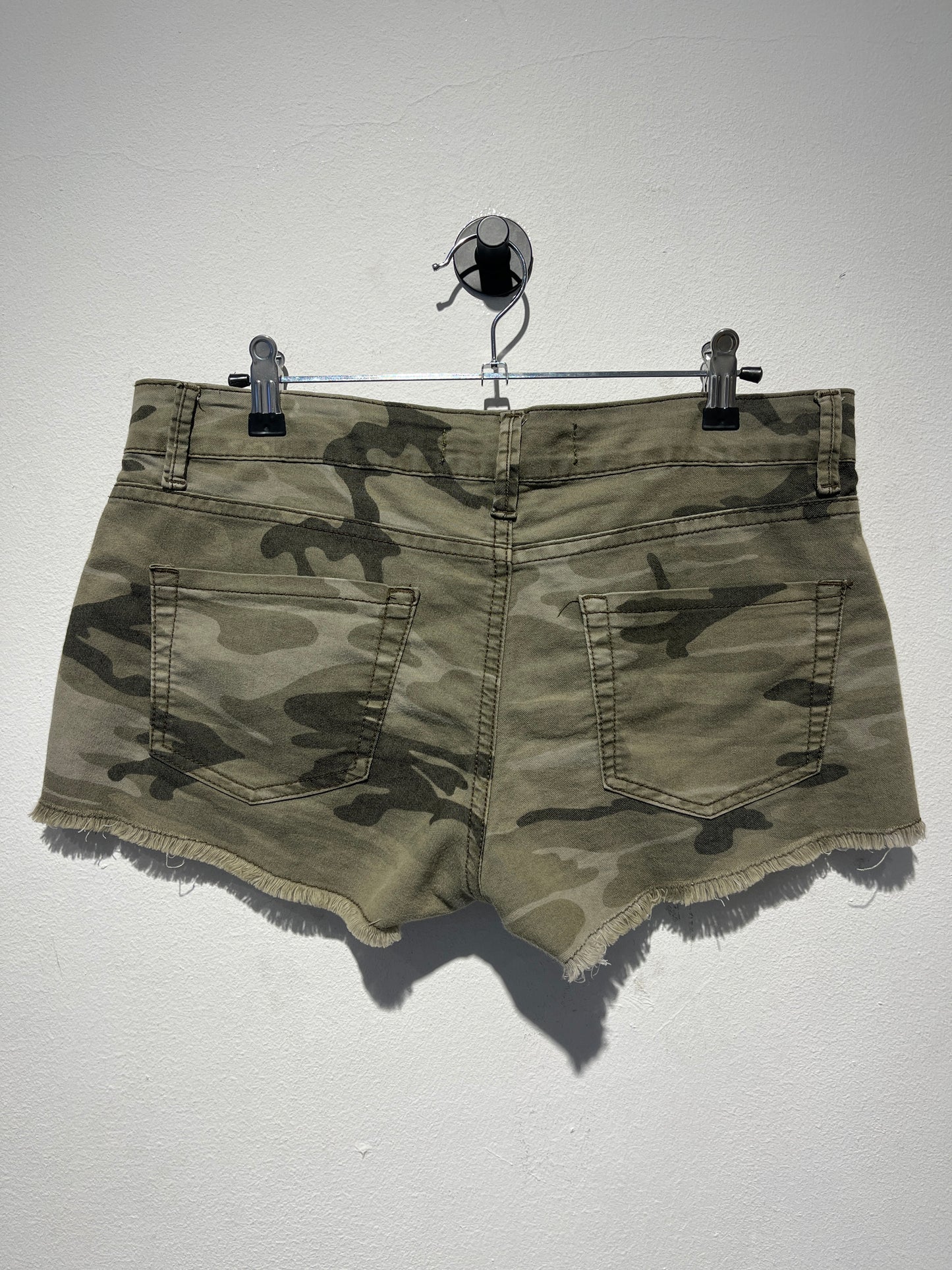 Short militar