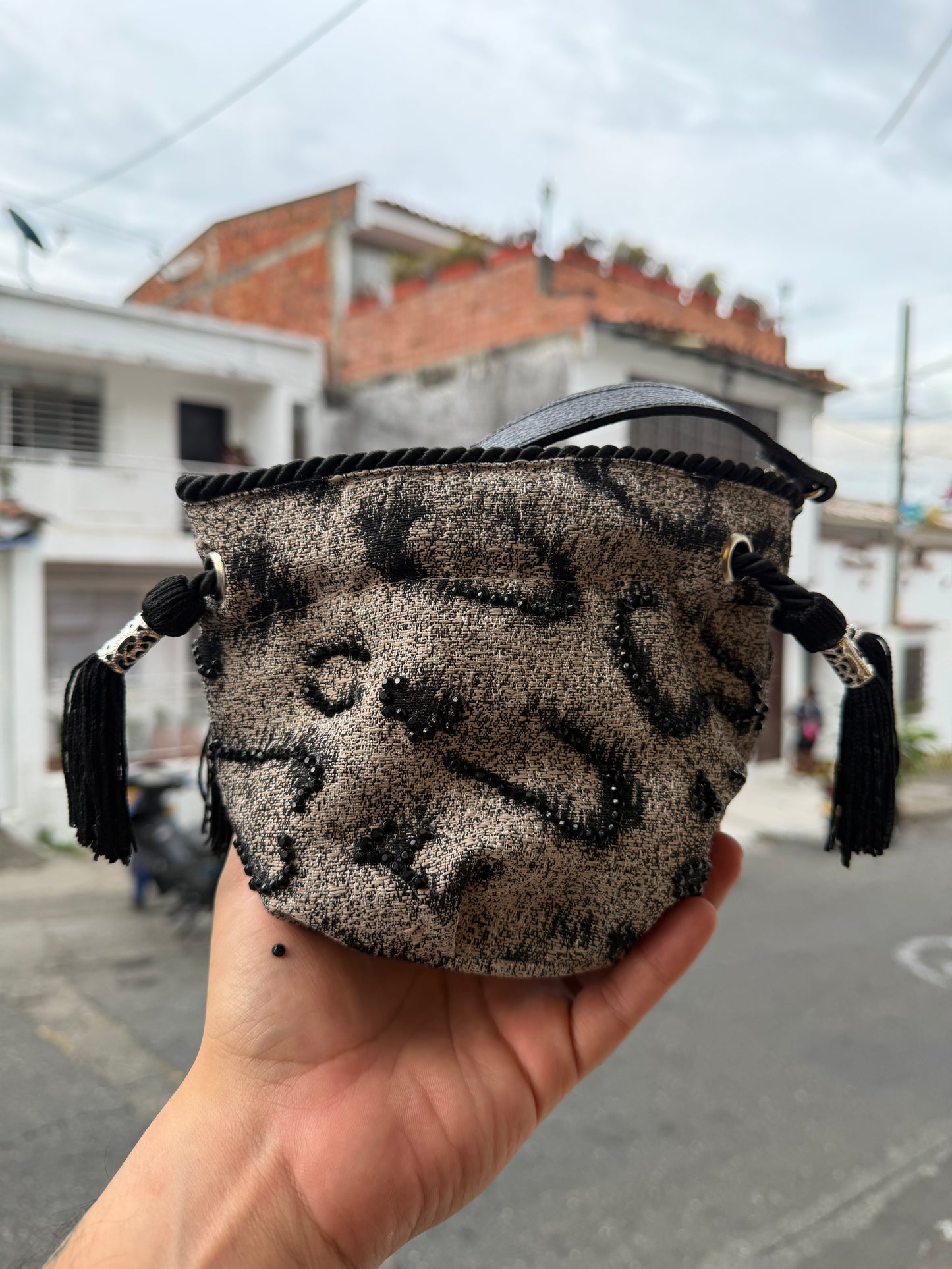 Bucket Bag Boucle Animal Print Gris - NOUR