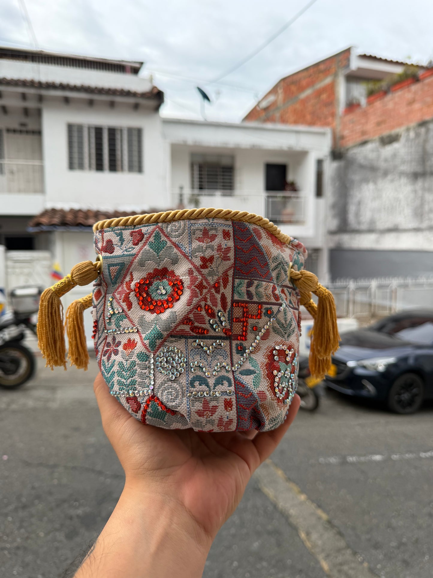 Bucket Bag Istanbul - NOUR