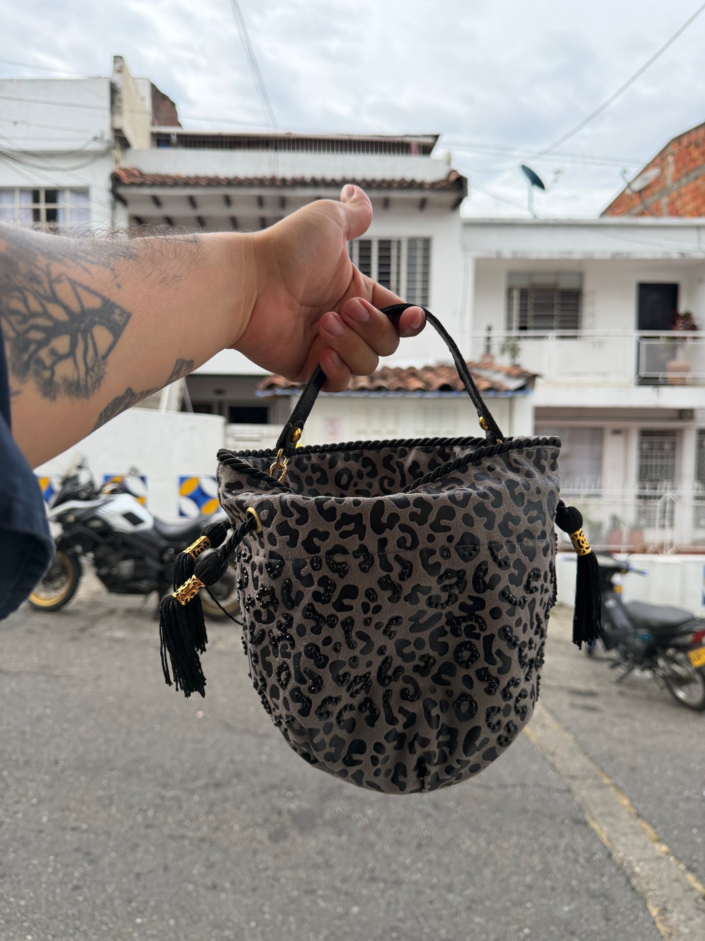 Bucket Bag Black Lepard - NOUR