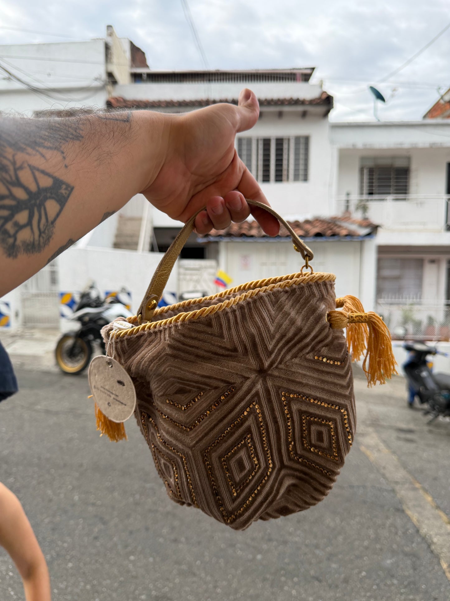 Bucket Bag Topo - NOUR
